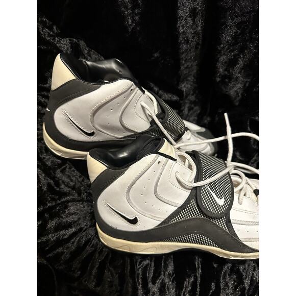 Nike Football Cleats White & Black - Size 12 US - Picture 3 of 6